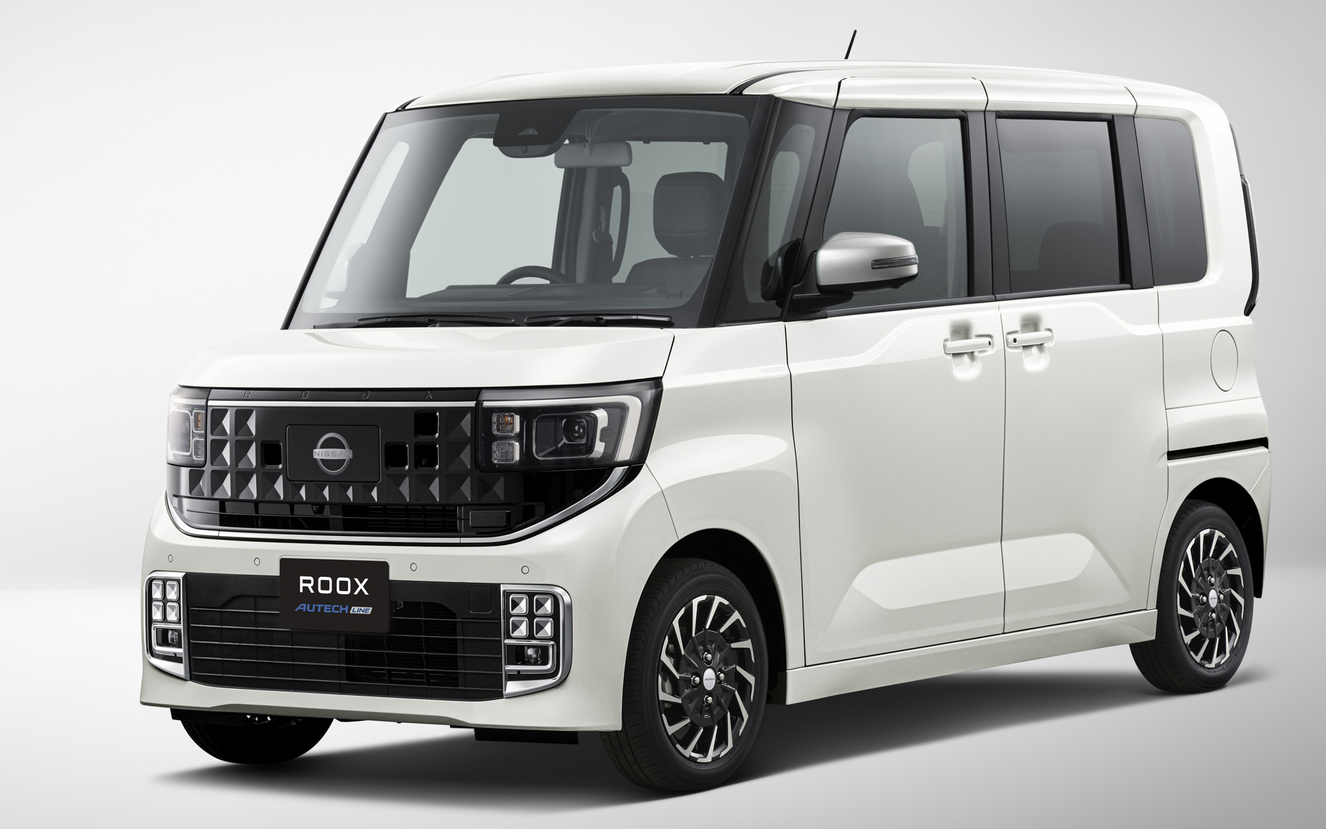 新型「ルークス」のカスタムカー「AUTECH LINE」に自然吸気エンジン