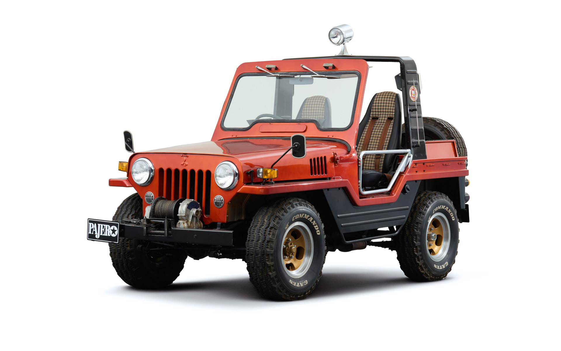 三菱自動車、コンセプトカー「パジェロI」をオートモビルカウンシル