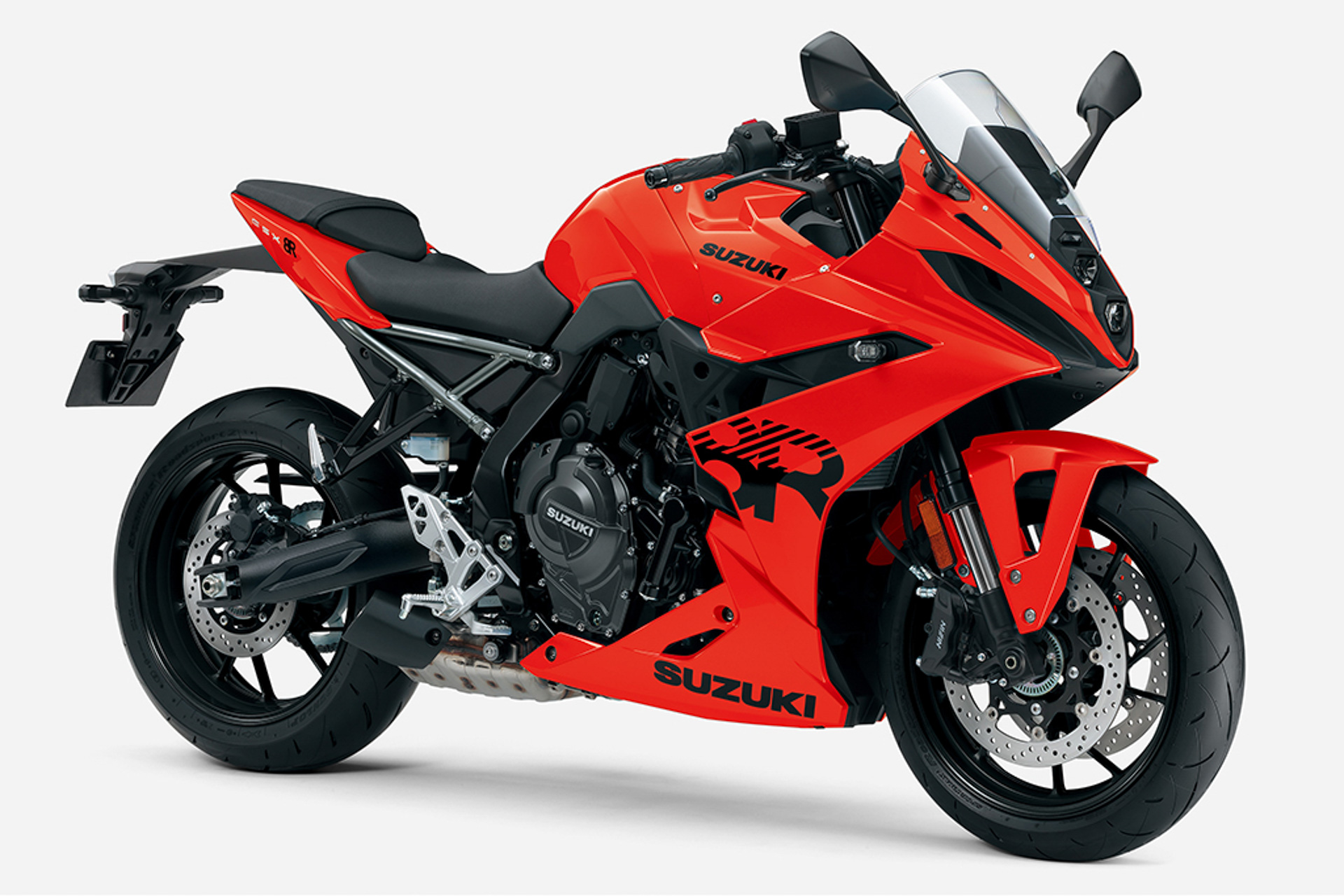 画像］スズキ、新色オレンジ追加など「GSX-8R」「GSX-8S」を一部仕様
