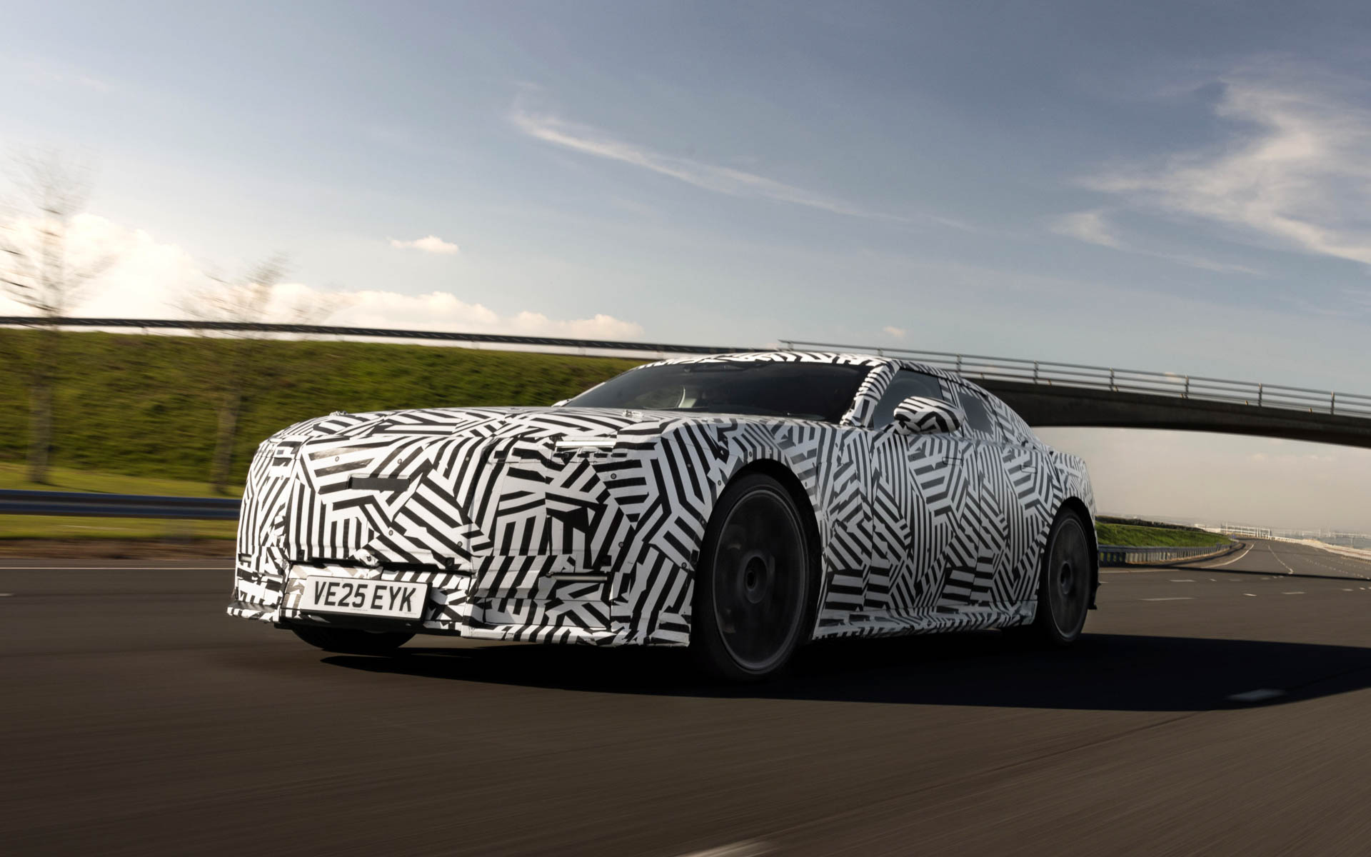 Jaguar to Unveil All-Electric Luxury 4-Door GT in September 2026