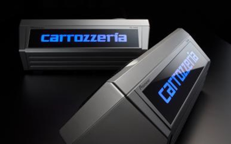 パイオニア、ロゴがブルーに光るボックススピーカー「TS-X40」 1980
