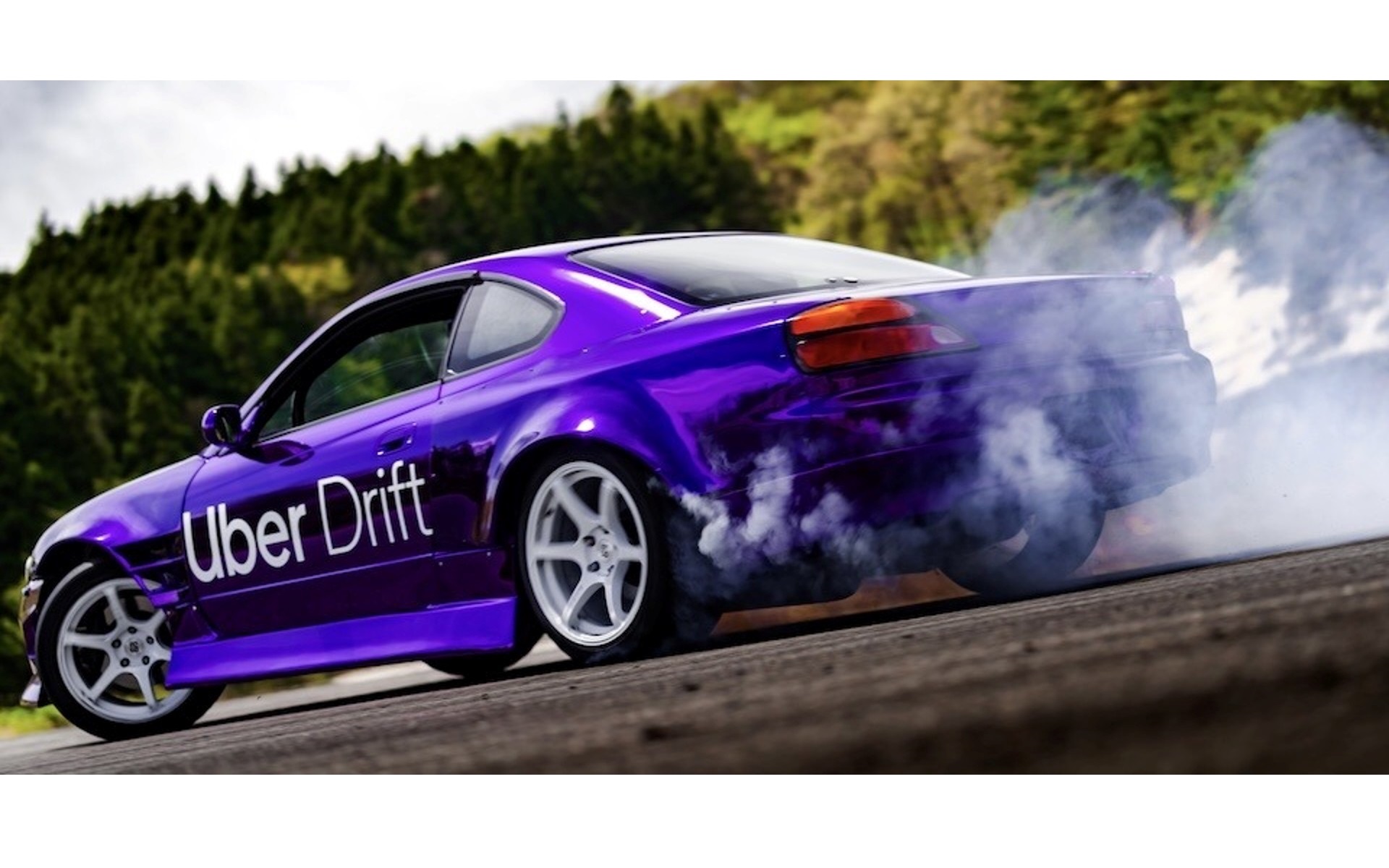 Uber Japan Launches 'Uber Drift': Passenger Seat Drift Experience in Tokyo!