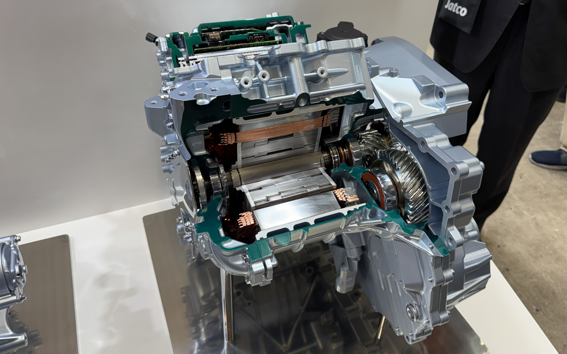 Jatco Unveils 3rd-Gen e-POWER '5-in-1' for New Elgrand