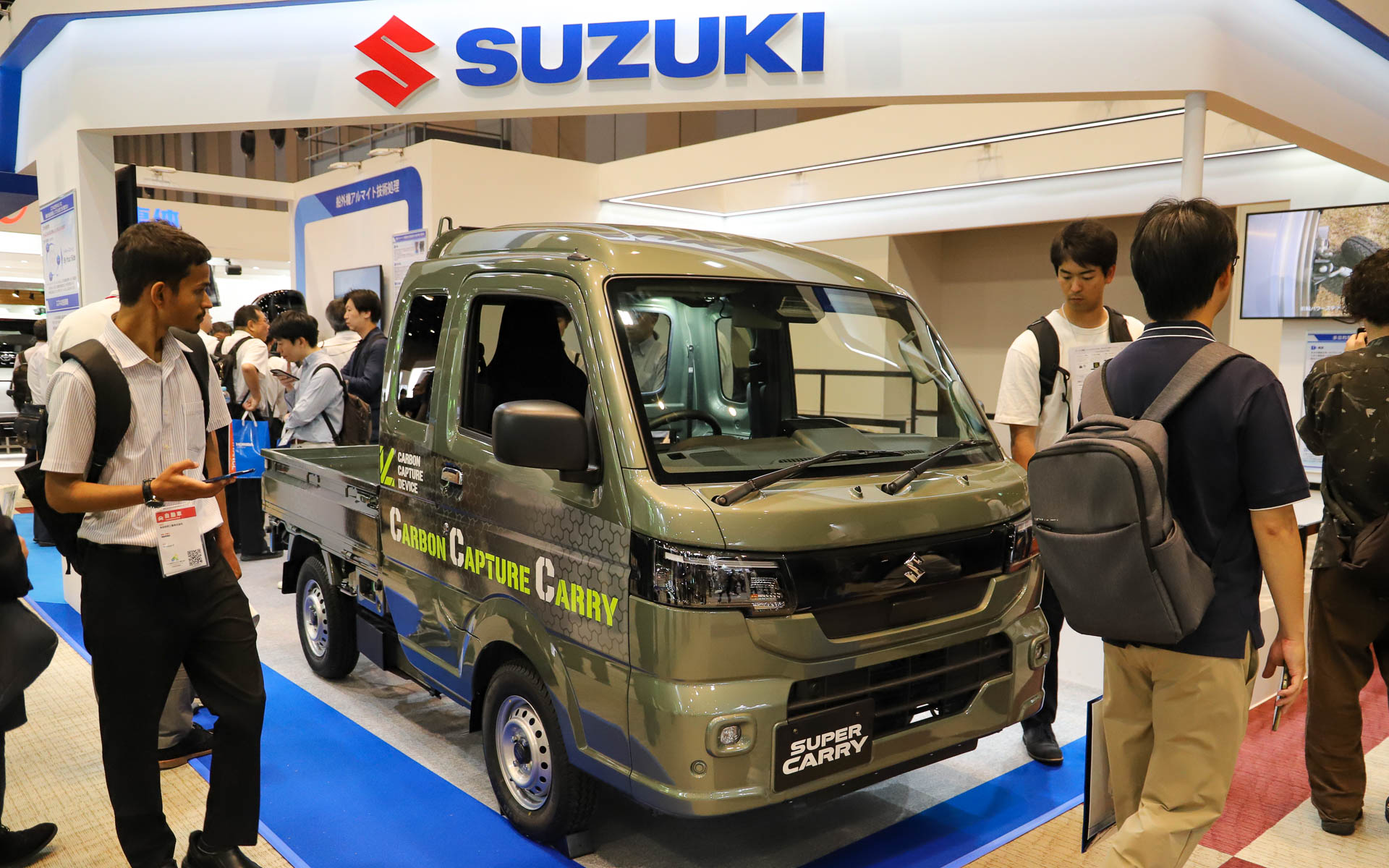 スズキ、「スーパーキャリイ」でCO2を回収して農業に役立てる挑戦を