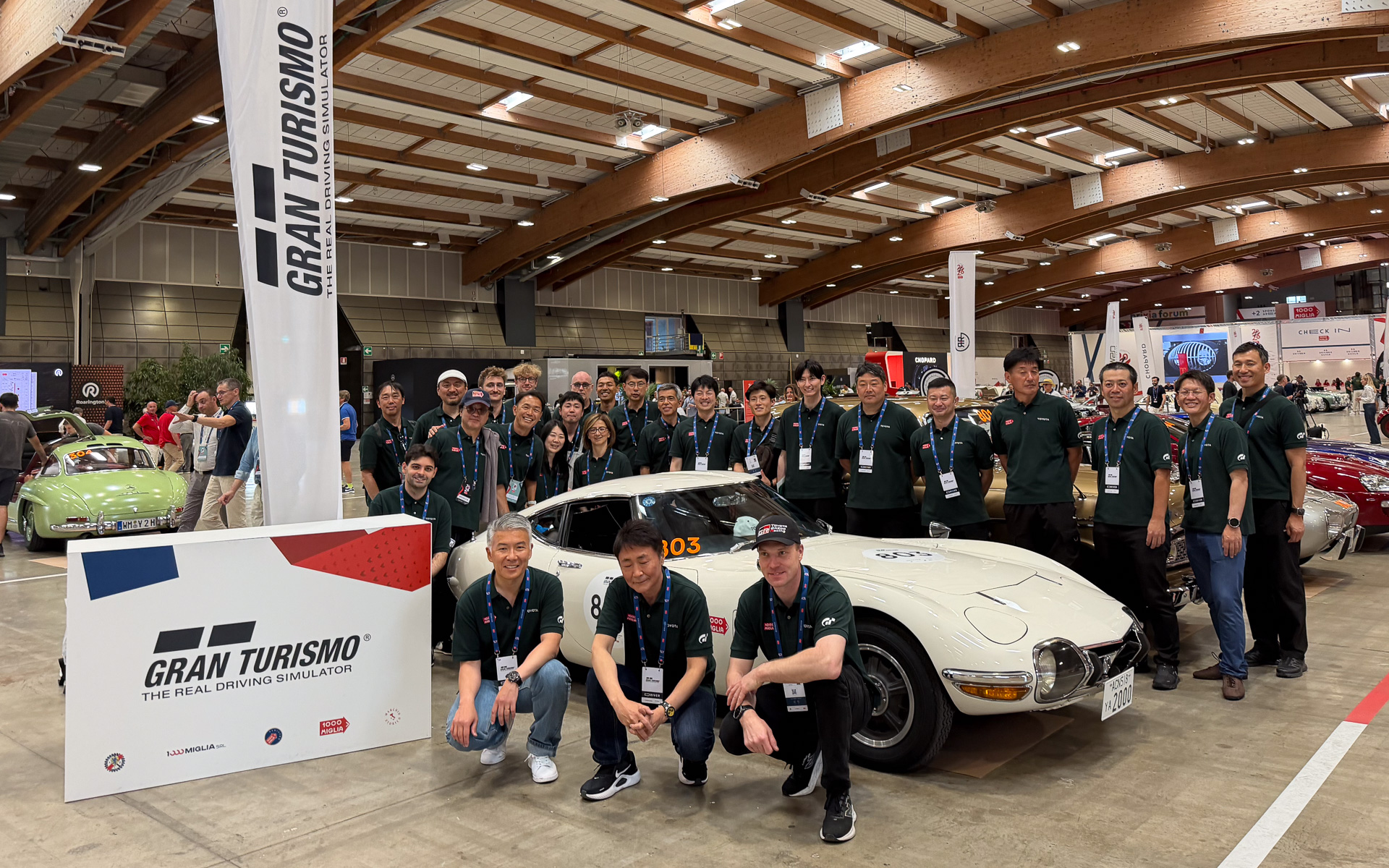 トヨタ、復刻した「初代クラウン」や「2000GT」で日本車メーカーとして