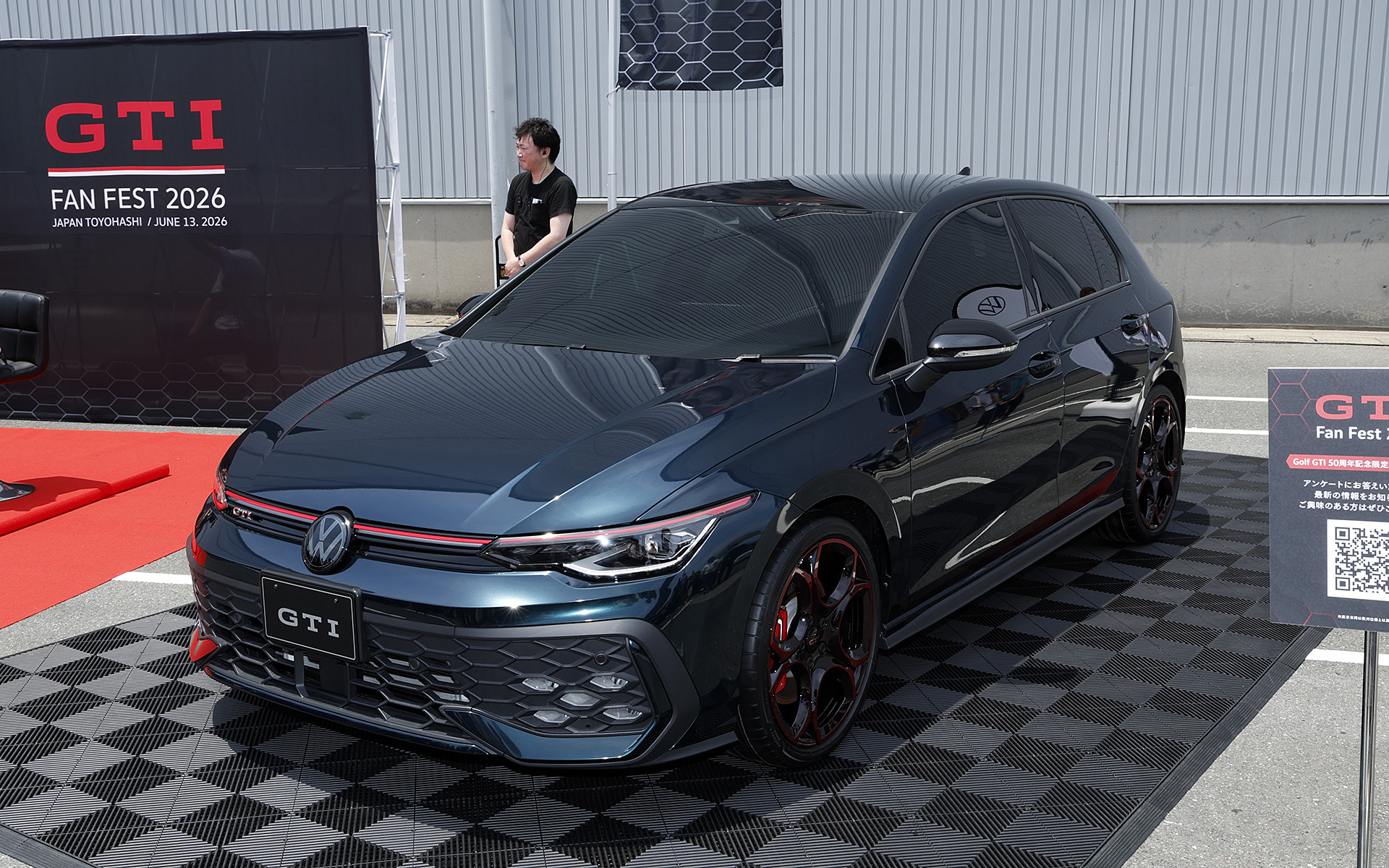 フォルクスワーゲン、「ゴルフGTI 50周年記念限定車」公開 日本限定