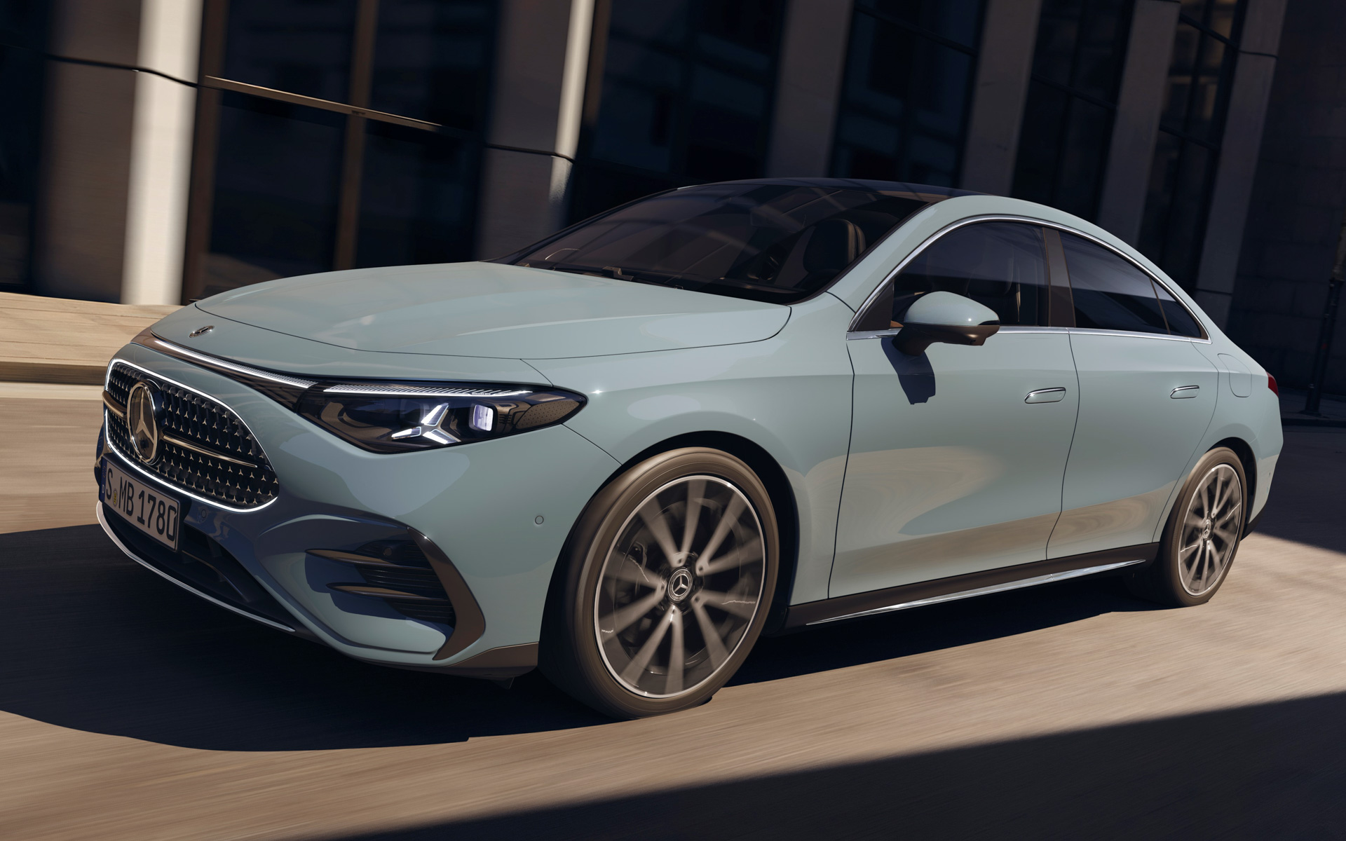 メルセデス・ベンツ、新型「CLA」「CLA シューティングブレーク」発売