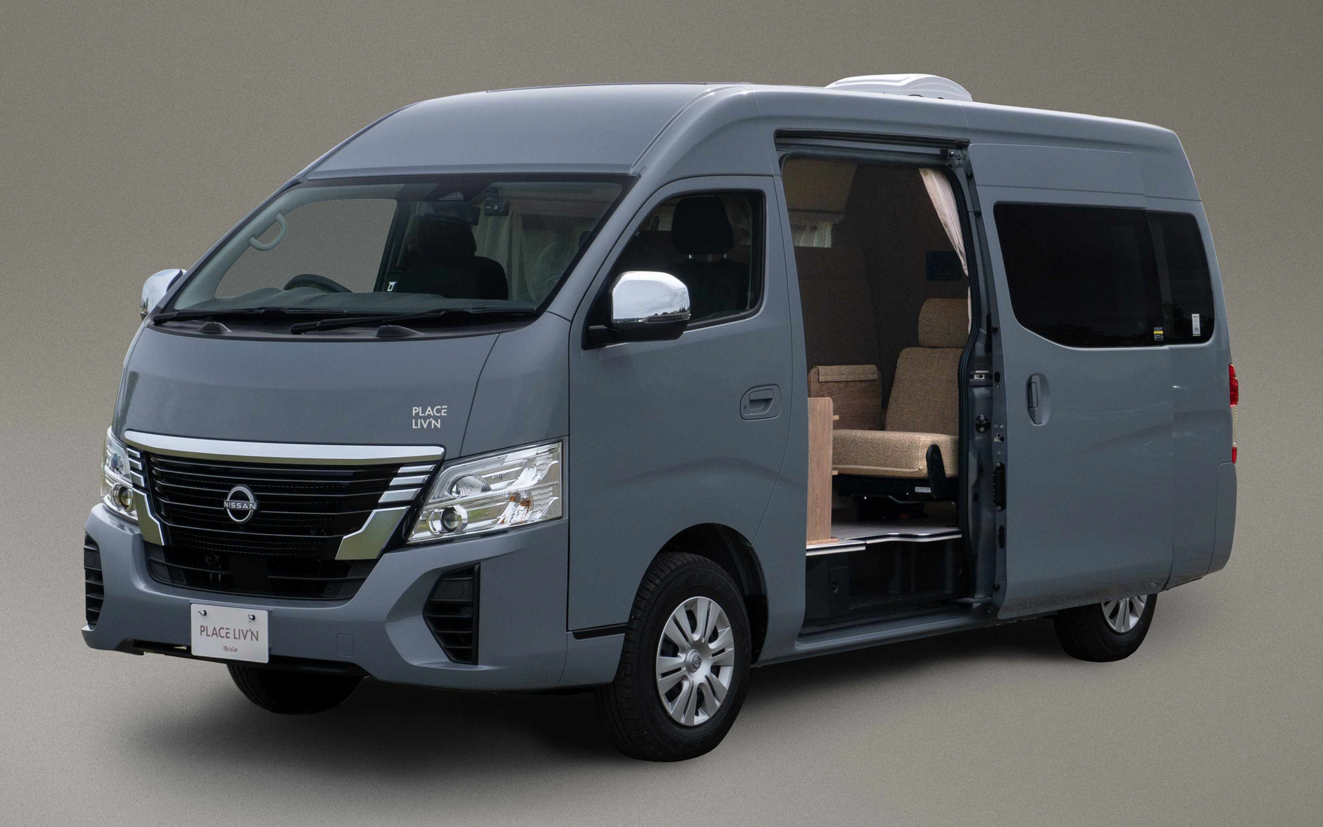 レクビィ、日産「キャラバン」ベースのキャンピングカー「プラスLIV'N