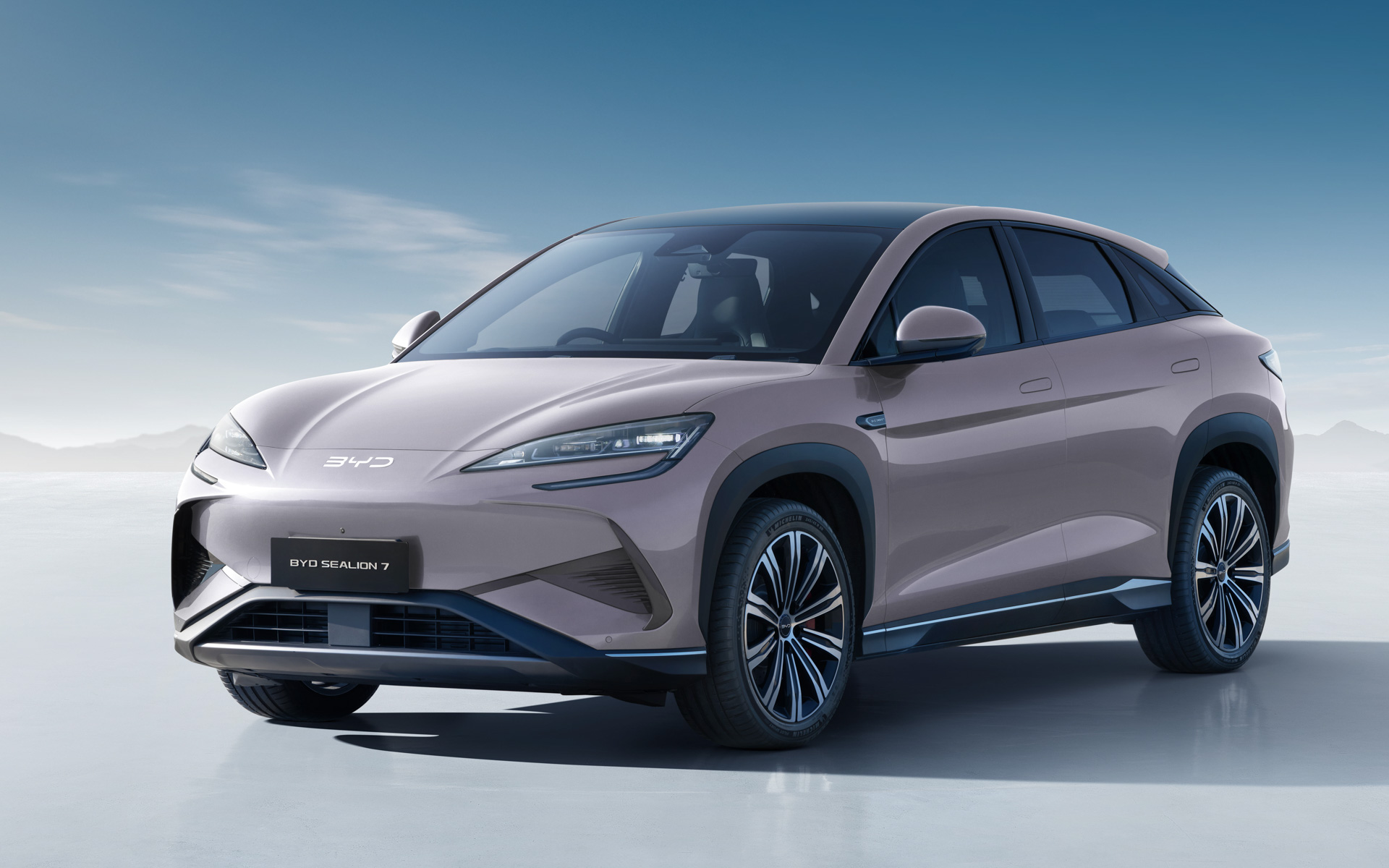 BYD シーライオン7 アルミホイール1本 タイヤなし R19 SEALION7 BYD、BEV「シーライオン7」一部仕様変更と価格改定 - Car Watch