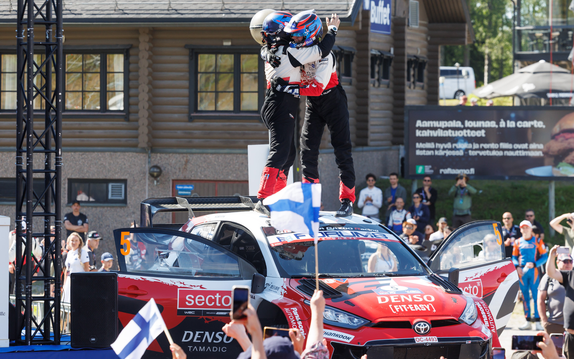 トヨタ、WRC第10戦ラリー・フィンランドで表彰台独占 サミ・パヤリ選手