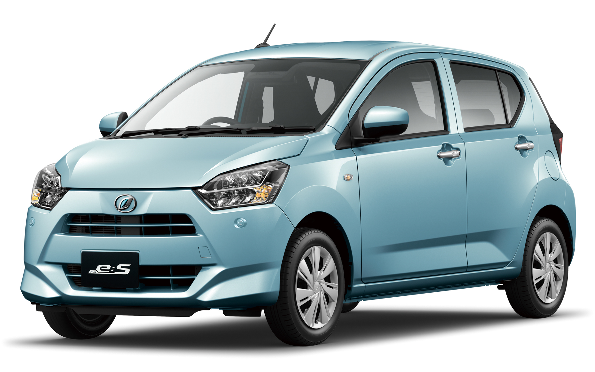 ダイハツ、軽乗用車「ミラ イース」一部改良 快適性・利便性を高めた新