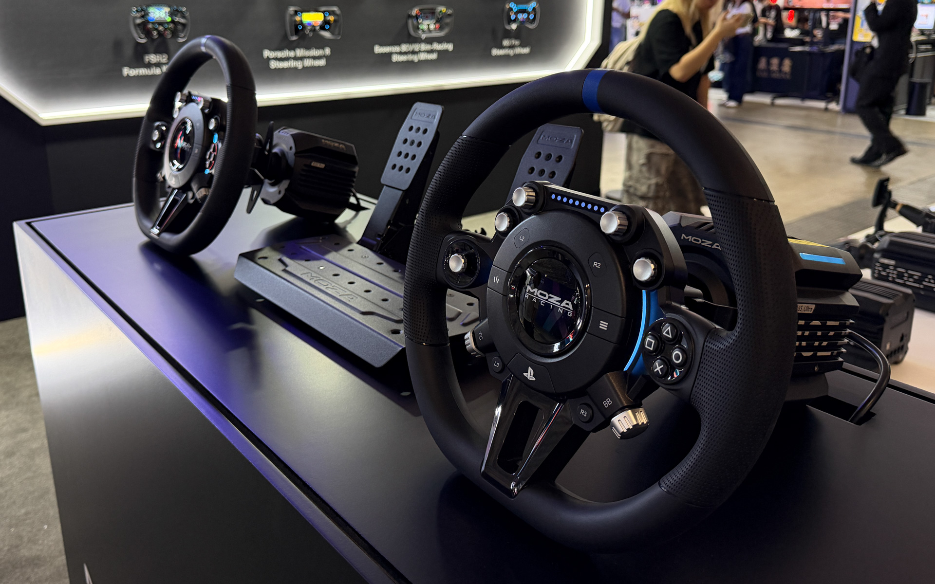 MOZA RacingのPS5公式ステアリングコントローラ「東京ゲームショウ2026