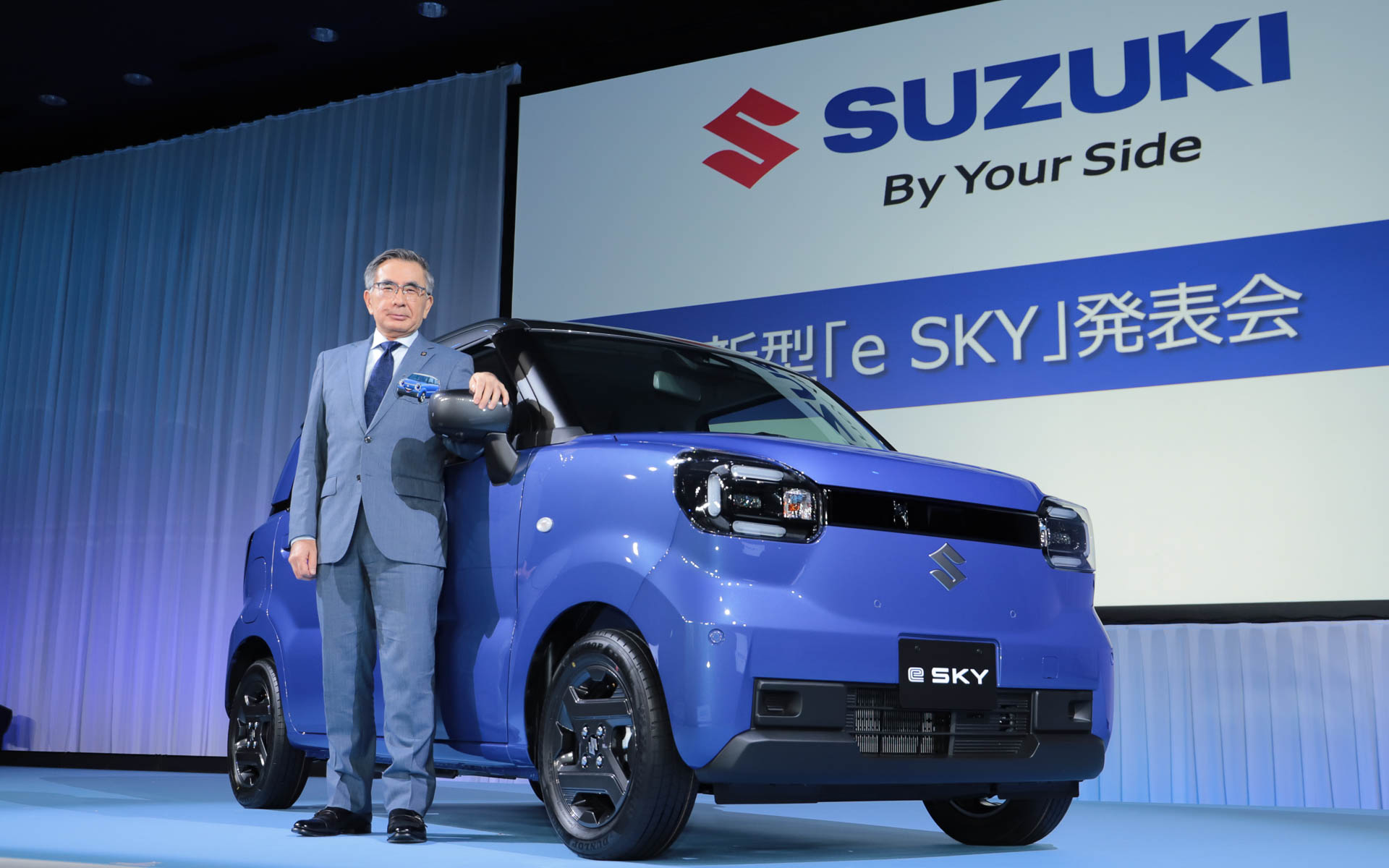 スズキの自信作、新型軽乗用EV「e SKY」発表会 「スズキだからこそたどり着けた1つの答え」と鈴木俊宏社長がプレゼン