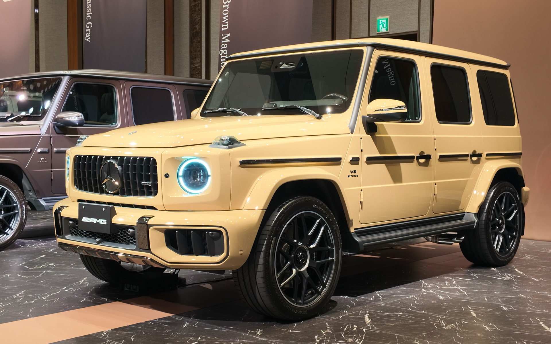 メルセデス・ベンツ、限定200台の特別仕様車「メルセデスAMG G 63 マヌ