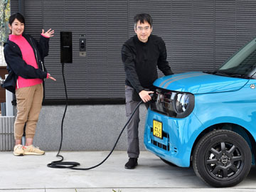 トヨタ、「2000GT」「LFA」に続く新型モデル発表か？ 12月5日に向け